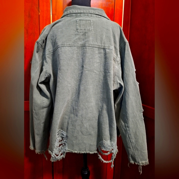 😎RUE+ women's olive green button-up distressed jacket. Size 1X - Picture 4 of 5
